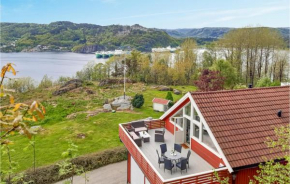 Gorgeous Apartment In Lyngdal With Kitchen